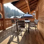 Ze Mountain Lodge, Appartement *